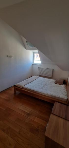 Apartman Theater